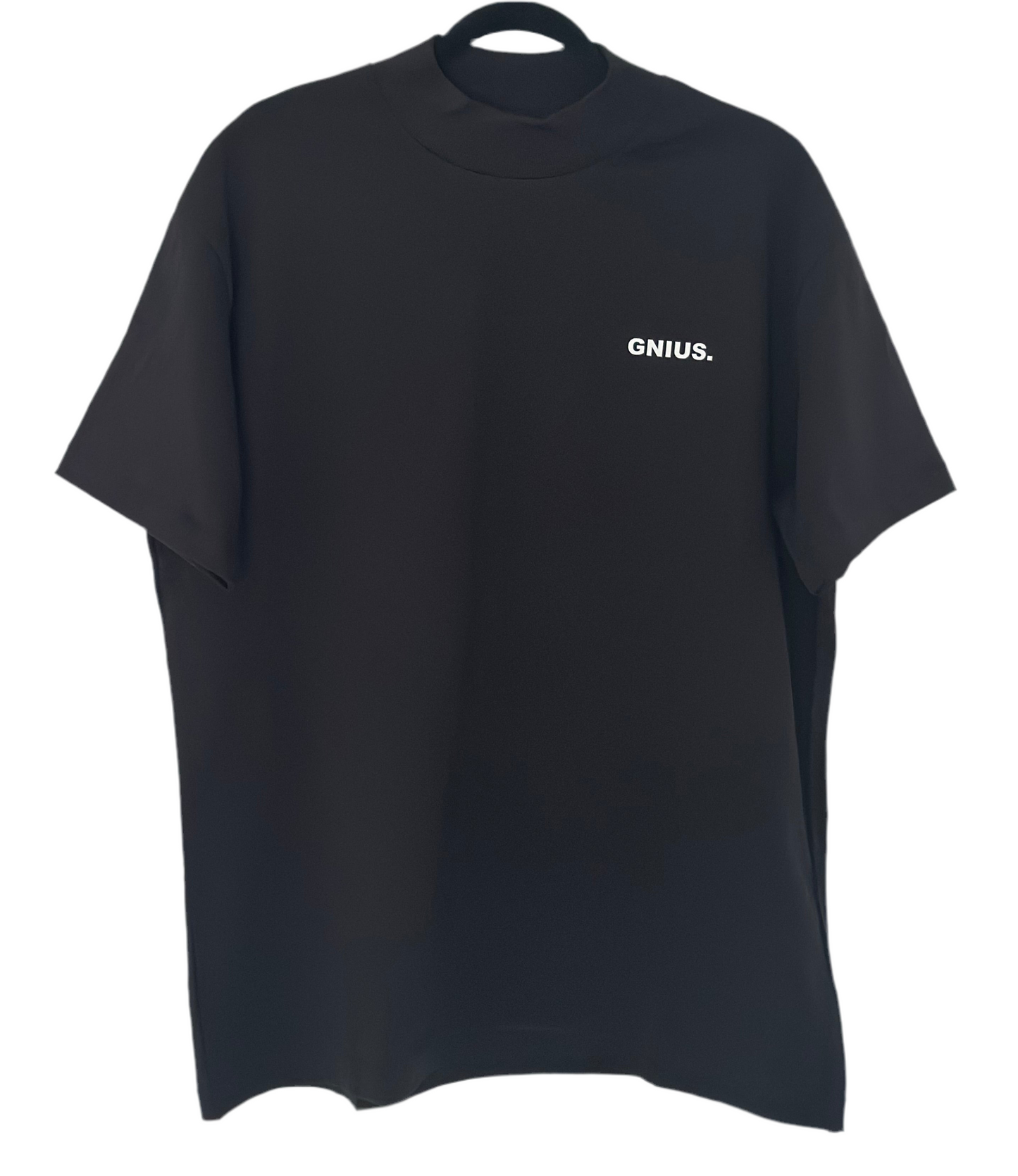 GNIUS BASIC OVERSIZED TEE - BLACK