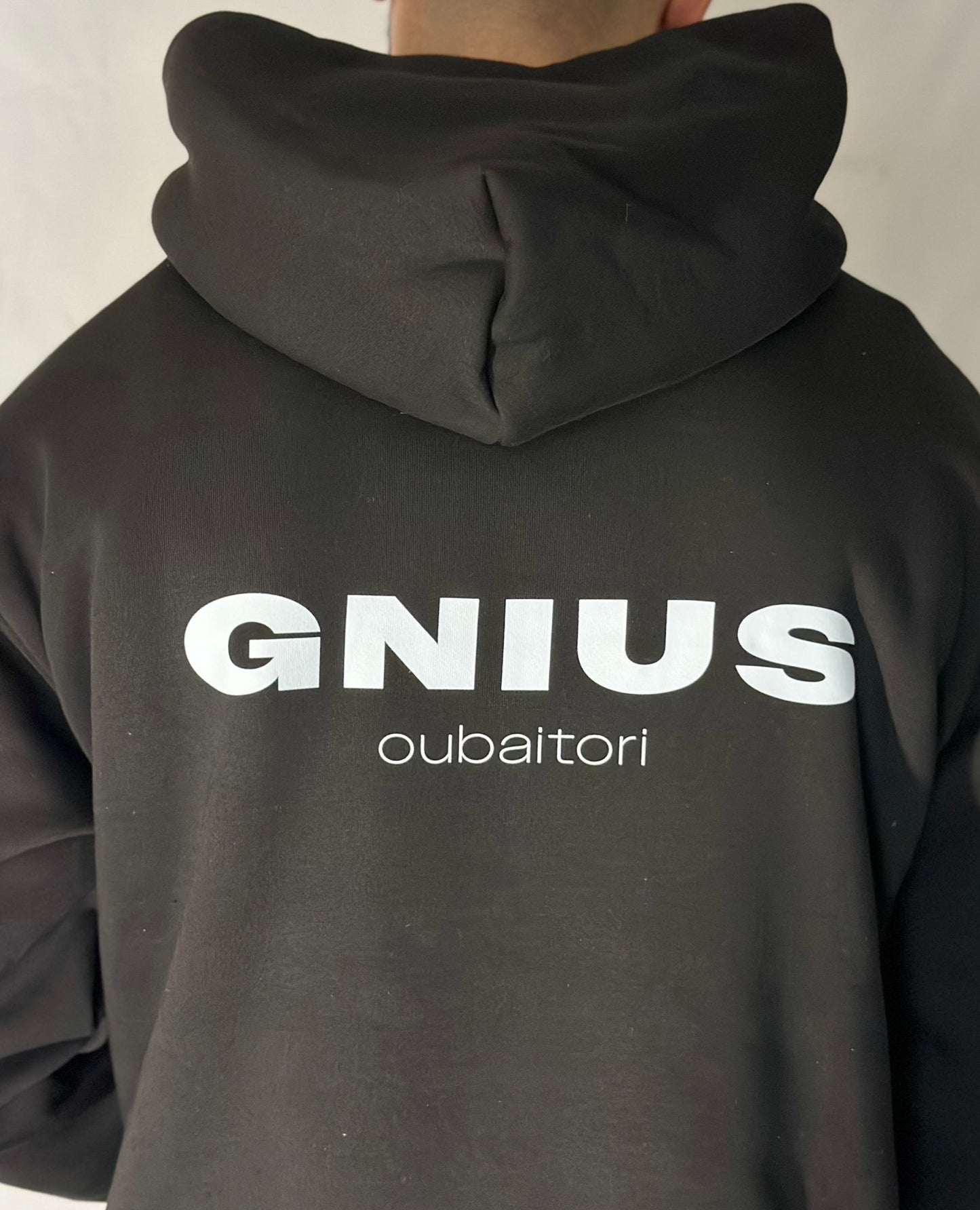 OUBAITORI HOODIE IN BLACK